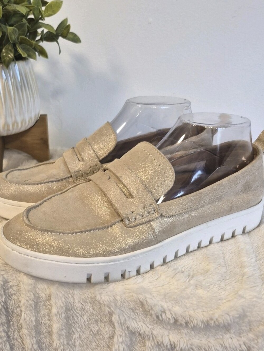 Vionic Uptown Penny Loafers Suede Slip-On Shoes Beige Gold Shimmer Sz 9.5